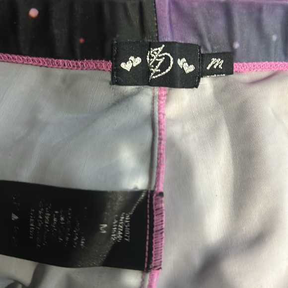 Dolphin Leggings! - Picture 4 of 5